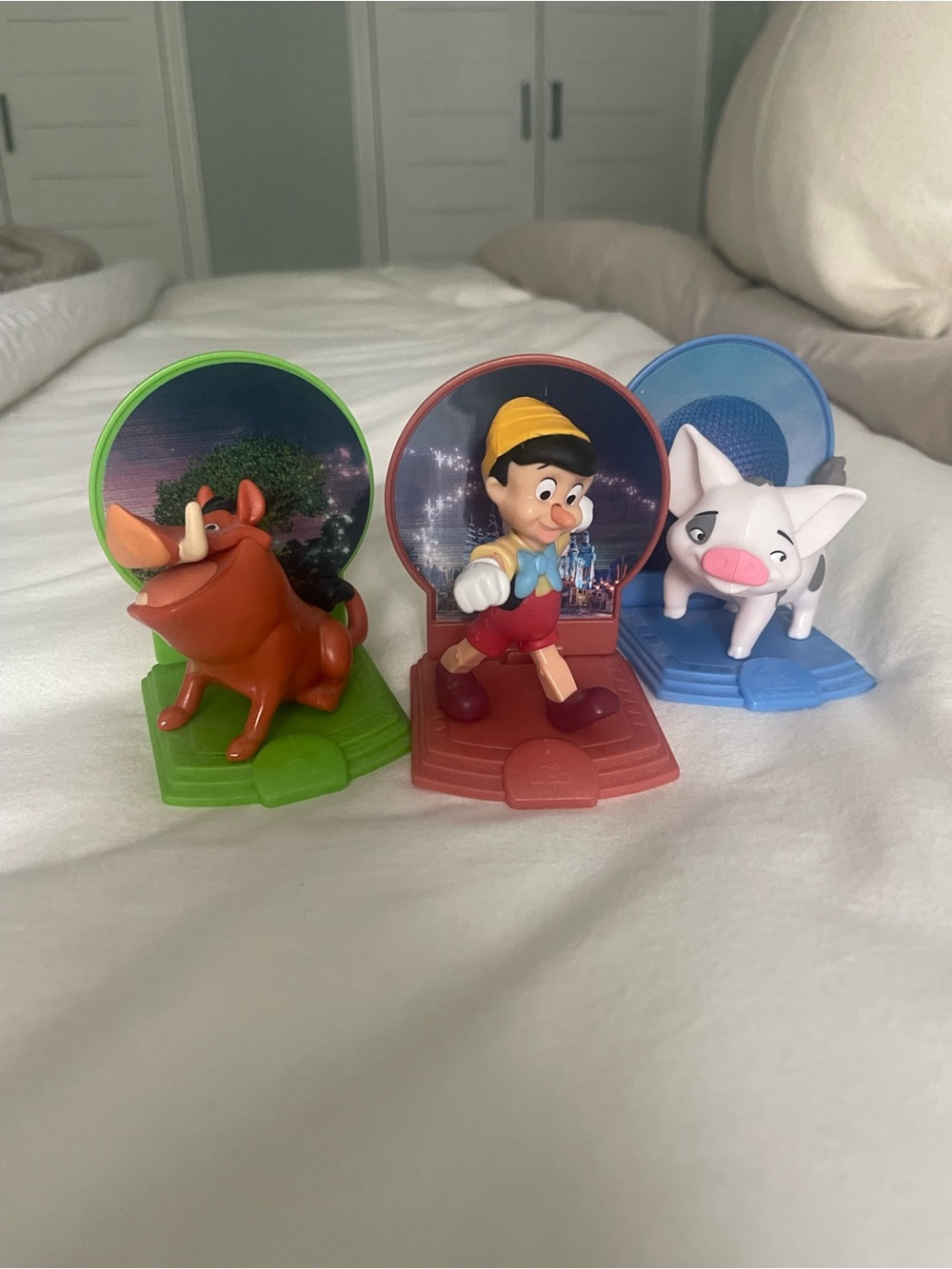 Walt Disney World 50th Anniversary Figurine Toy Set - multi park